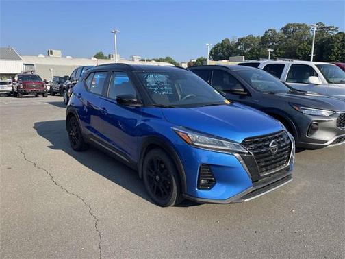 2021 Nissan Kicks SR