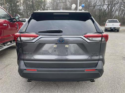 2020 Toyota RAV4 Hybrid XLE