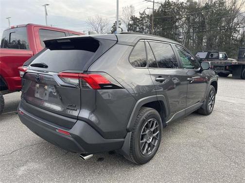 2020 Toyota RAV4 Hybrid XLE