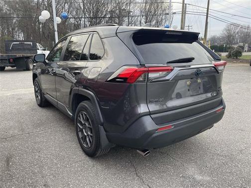 2020 Toyota RAV4 Hybrid XLE