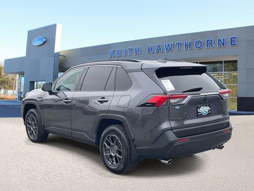 2020 Toyota RAV4 Hybrid XLE