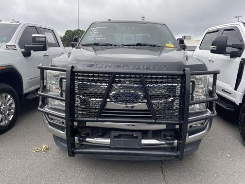 Shadow Black 2017 Ford F-250 Lariat