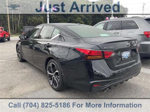 2025 Nissan Altima SR FWD