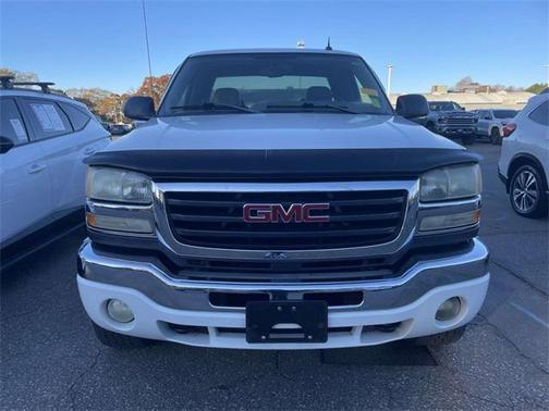 2004 GMC Sierra 2500 SLT H/D Extended Cab