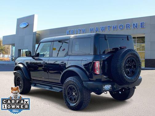 Shadow Black 2025 Ford Bronco Badlands