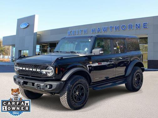 Shadow Black 2025 Ford Bronco Badlands