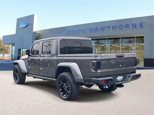 2025 Jeep Gladiator Nighthawk