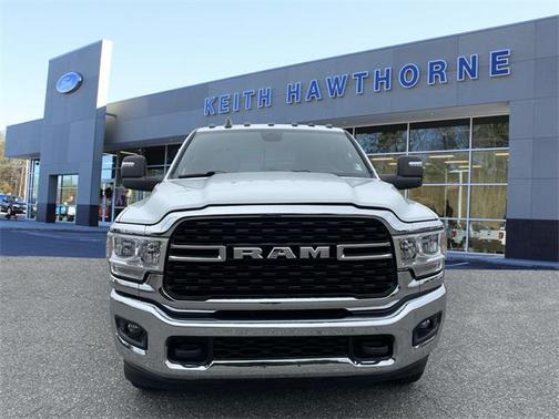 2024 RAM 3500 Big Horn Crew Cab 4x4 8' Box