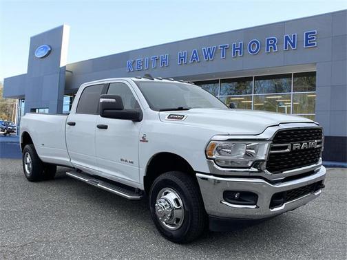 2024 RAM 3500 Big Horn Crew Cab 4x4 8' Box
