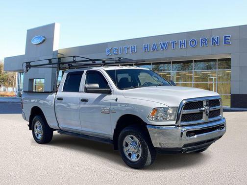 Bright White Clearcoat 2018 RAM 2500 Tradesman Crew Cab 4x4 6'4' Box