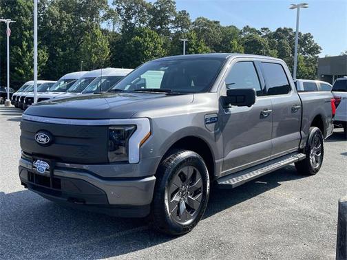 2025 Ford F-150 Lightning Flash