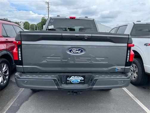 2025 Ford F-150 Lightning Flash