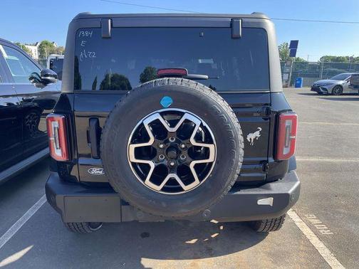 Shadow Black 2026 Ford Bronco Outer Banks
