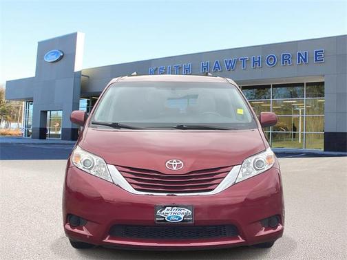 2015 Toyota Sienna LE