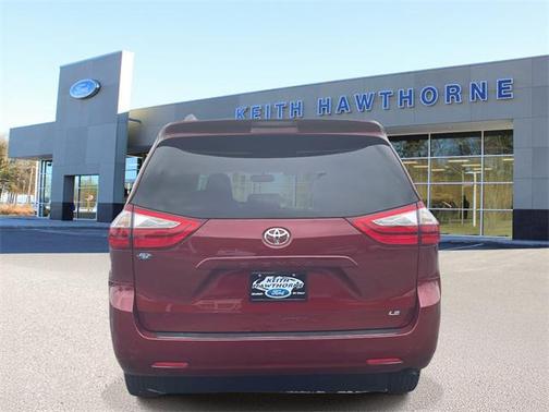 2015 Toyota Sienna LE