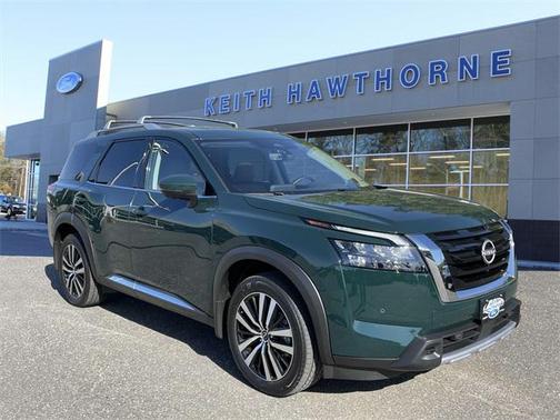 2025 Nissan Pathfinder Platinum 4WD