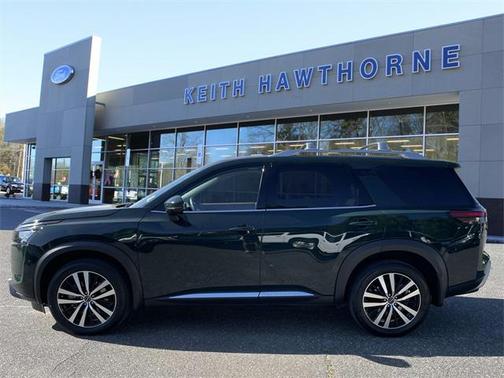 2025 Nissan Pathfinder Platinum 4WD