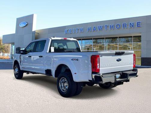 Oxford White 2026 Ford F-350 XL