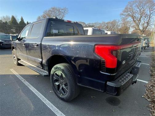 2025 Ford F-150 Lightning LARIAT