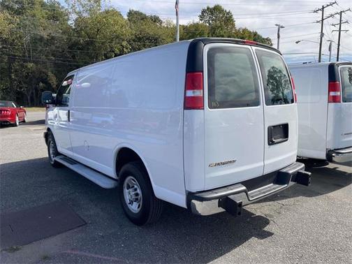 2024 Chevrolet Express 2500 RWD 2500 Regular Wheelbase WT