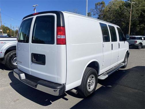 2024 Chevrolet Express 2500 RWD 2500 Regular Wheelbase WT