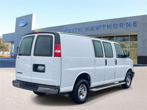 2024 Chevrolet Express 2500 RWD 2500 Regular Wheelbase WT