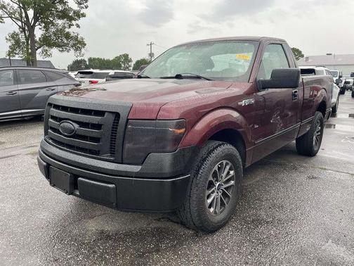 Royal Red Clearcoat Metallic 2009 Ford F-150 STX