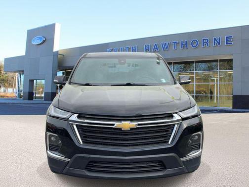 Mosaic Black Metallic 2023 Chevrolet Traverse LS