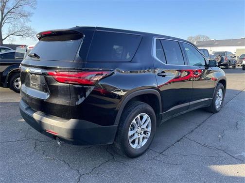 2023 Chevrolet Traverse LS