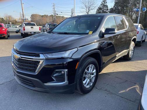 2023 Chevrolet Traverse LS