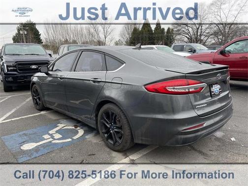 2020 Ford Fusion SE