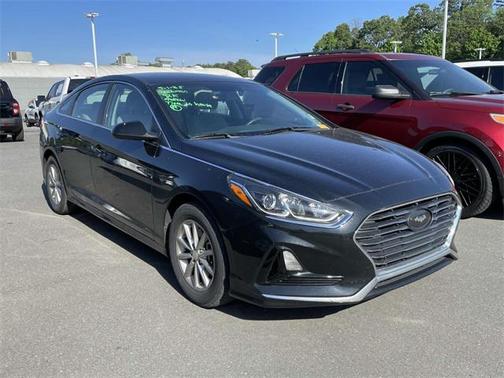 2018 Hyundai SONATA SE