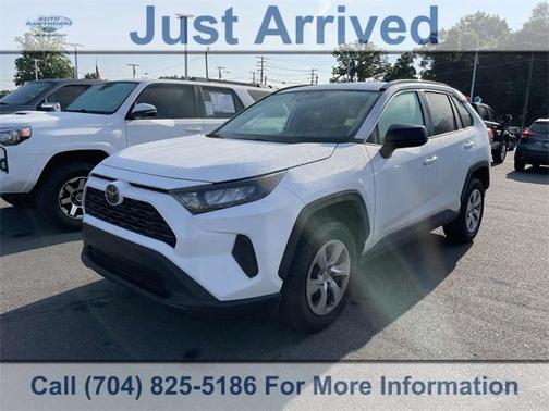 2020 Toyota RAV4 LE