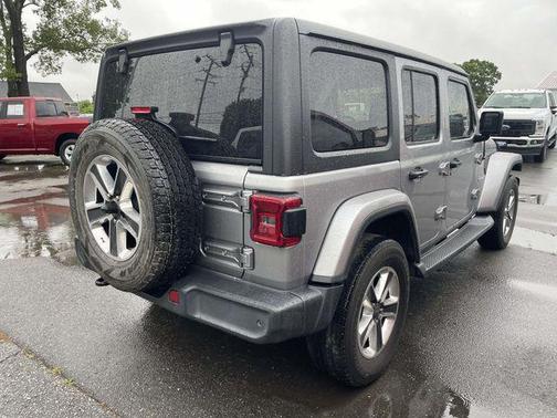 Billet Silver Metallic Clearcoat 2018 Jeep Wrangler Unlimited Sahara