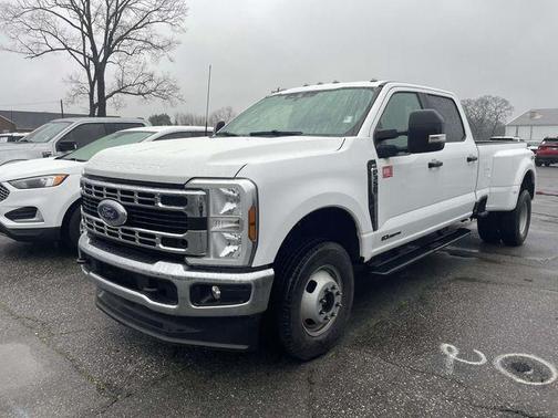 2025 Ford F-350 XLT