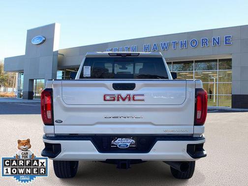 White Frost Tricoat 2021 GMC Sierra 2500 Denali