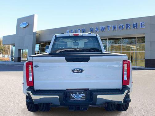 Oxford White 2026 Ford F-350 XL