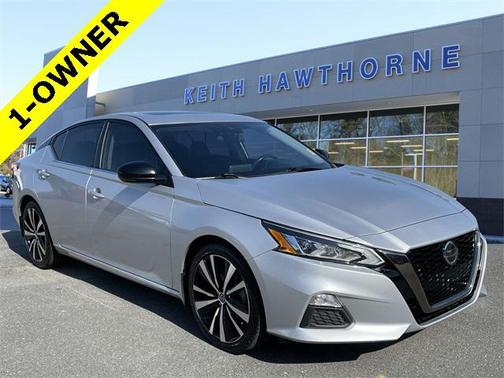 2020 Nissan Altima SR FWD