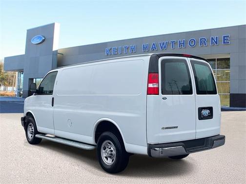 2024 Chevrolet Express 2500 RWD 2500 Regular Wheelbase WT