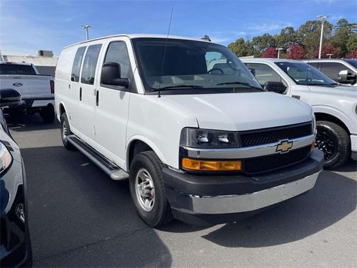 2024 Chevrolet Express 2500 RWD 2500 Regular Wheelbase WT