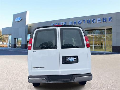 2024 Chevrolet Express 2500 RWD 2500 Regular Wheelbase WT