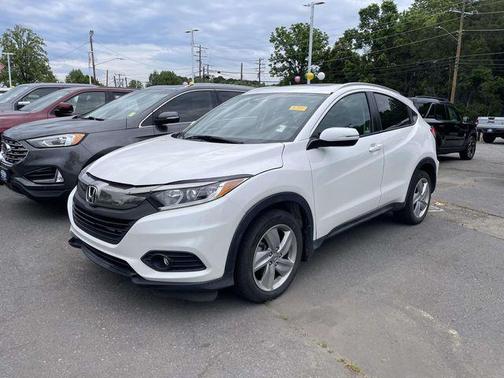 Platinum White Pearl 2019 Honda HR-V EX