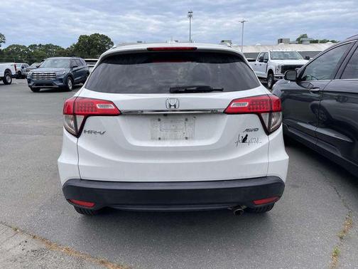 Platinum White Pearl 2019 Honda HR-V EX