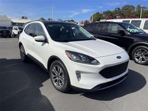 2022 Ford Escape SEL