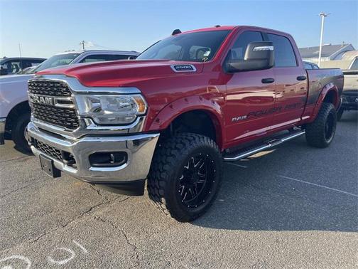 2024 RAM 2500 Big Horn Crew Cab 4x4 6'4' Box