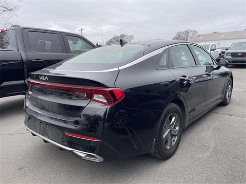 2023 Kia K5 LXS