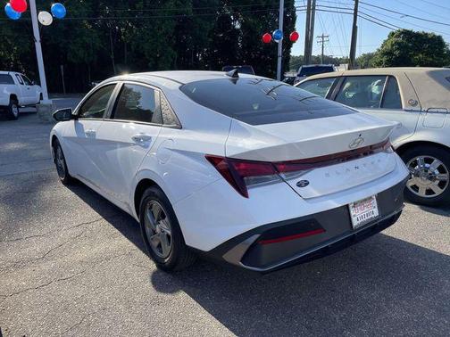 Serenity White 2024 Hyundai ELANTRA SE
