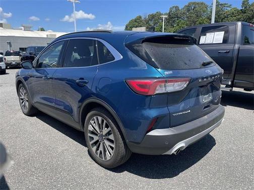 2020 Ford Escape Titanium