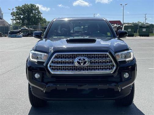 2016 Toyota Tacoma TRD Sport
