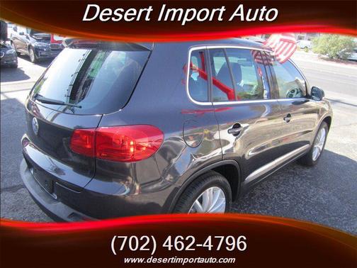 GRAY 2016 Volkswagen Tiguan SE